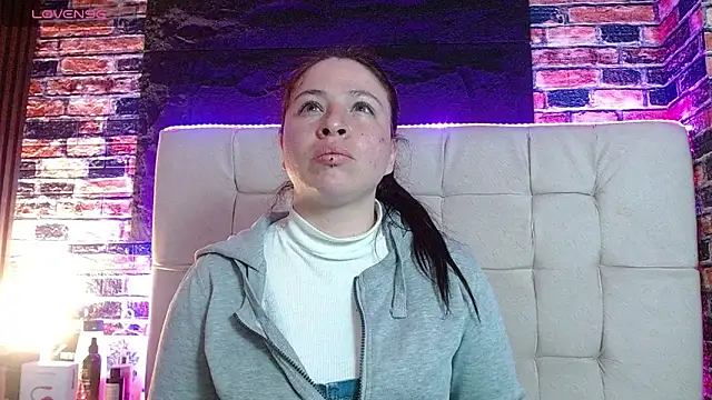 Snapshot of miadoll303av chatting on 10/25/25, 04:20 miadoll303av online show from 10/25/25, 04:20