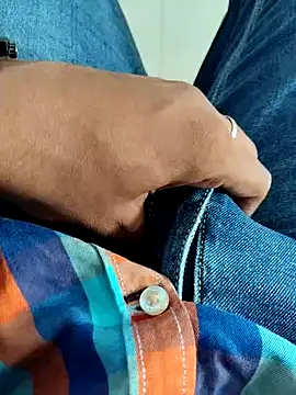 Snapshot of ddllrr224 chatting on 11/04/25, 07:40 ddllrr224 online show from 11/04/25, 07:40