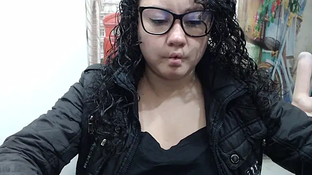 Snapshot of greeneyes_nurse chatting on 09/13/25, 03:17 greeneyes nurse online show from 09/13/25, 03:17