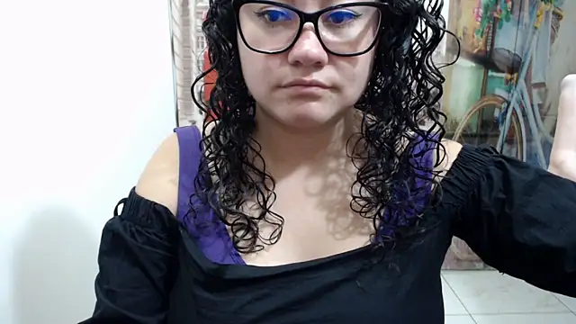 Snapshot of greeneyes_nurse chatting on 09/20/25, 03:29 greeneyes nurse online show from 09/20/25, 03:29