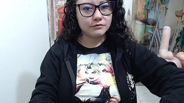 Snapshot of greeneyes_nurse chatting on 10/04/25, 03:59 greeneyes nurse online show from 10/04/25, 03:59