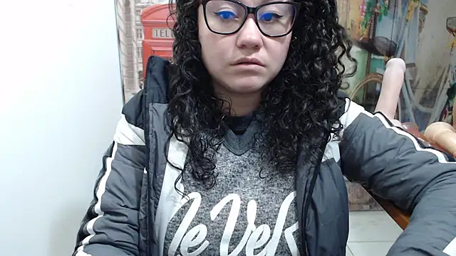 Snapshot of greeneyes_nurse chatting on 10/10/25, 02:21 greeneyes nurse online show from 10/10/25, 02:21