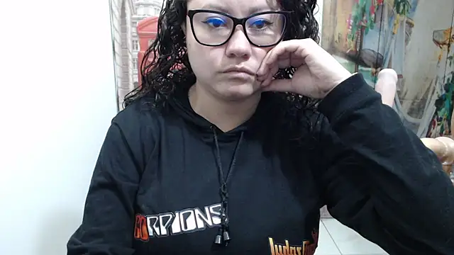 Snapshot of greeneyes_nurse chatting on 10/15/25, 02:55 greeneyes nurse online show from 10/15/25, 02:55