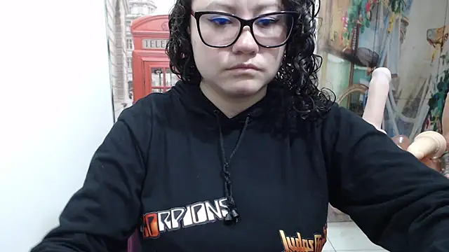 Snapshot of greeneyes_nurse chatting on 10/16/25, 08:21 greeneyes nurse online show from 10/16/25, 08:21