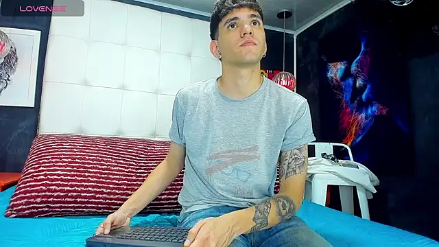 Matteo12  online show from 09/11/25, 03:06