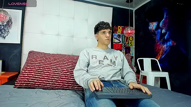 Matteo12  online show from 09/13/25, 04:01