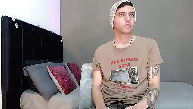 Matteo12  online show from 01/12/26, 03:45