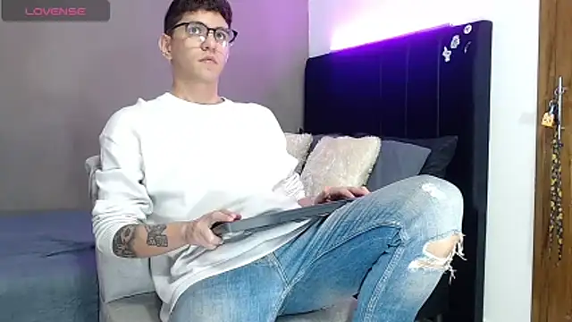 Matteo12  online show from 04/18/26, 01:31