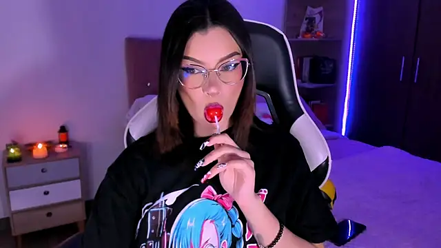 Snapshot of OphelianaRose33 chatting on 11/01/25, 11:18 OphelianaRose33 online show from 11/01/25, 11:18