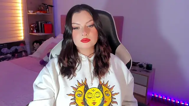 OphelianaRose33 online show from 07/21/26, 10:23