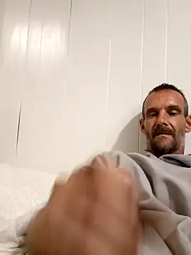 Hungwell1515 online show from 10/24/25, 02:02