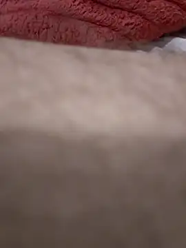 Snapshot of Hungwell1515 chatting on 02/02/26, 04:06 Hungwell1515 online show from 02/02/26, 04:06