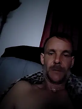 Snapshot of Hungwell1515 chatting on 02/12/26, 11:16 Hungwell1515 online show from 02/12/26, 11:16