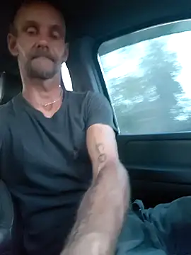 Snapshot of Hungwell1515 chatting on 02/26/26, 11:26 Hungwell1515 online show from 02/26/26, 11:26