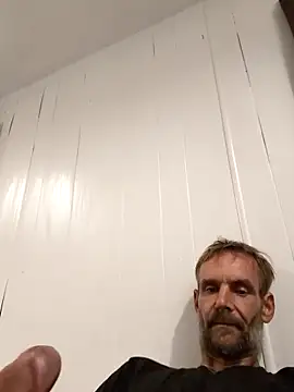 Snapshot of Hungwell1515 chatting on 03/19/26, 01:26 Hungwell1515 online show from 03/19/26, 01:26