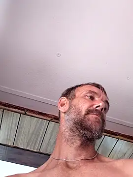 Snapshot of Hungwell1515 chatting on 03/24/26, 02:55 Hungwell1515 online show from 03/24/26, 02:55