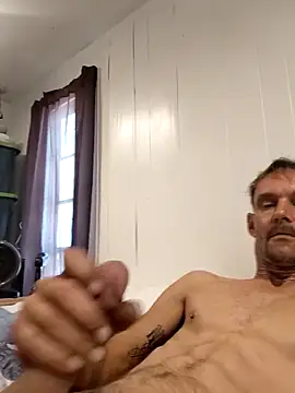 Snapshot of Hungwell1515 chatting on 04/13/26, 02:44 Hungwell1515 online show from 04/13/26, 02:44