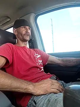 Snapshot of Hungwell1515 chatting on 04/14/26, 03:40 Hungwell1515 online show from 04/14/26, 03:40