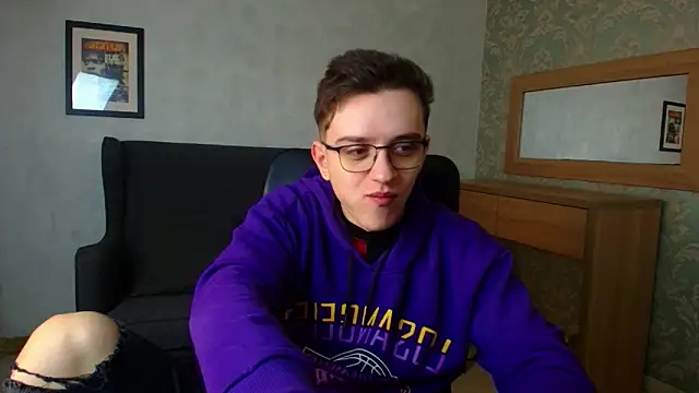 Snapshot of FelixStarkk chatting on 01/06/26, 06:06 FelixStarkk online show from 01/06/26, 06:06