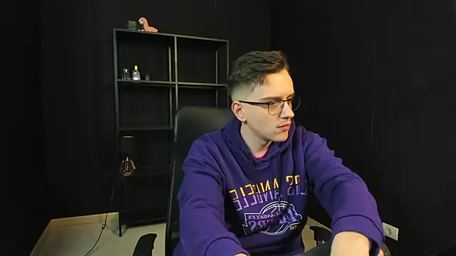 FelixStarkk online show from 04/30/26, 04:30
