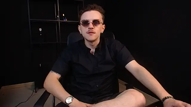 Snapshot of FelixStarkk chatting on 07/11/26, 05:43 FelixStarkk online show from 07/11/26, 05:43