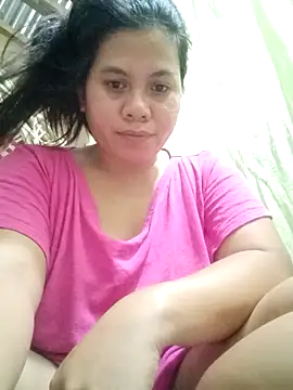 Snapshot of phoenix_1994 chatting on 12/14/25, 07:25 phoenix 1994 online show from 12/14/25, 07:25