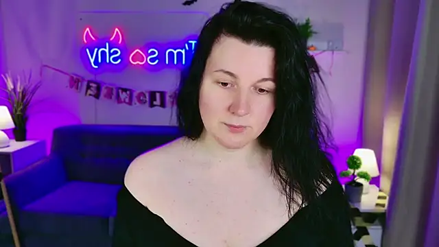 Snapshot of love_me__tonight_ chatting on 10/22/25, 10:42 love me  tonight  online show from 10/22/25, 10:42