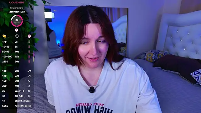 Snapshot of love_me__tonight_ chatting on 05/01/26, 01:43 love me tonight online show from 05/01/26, 01:43