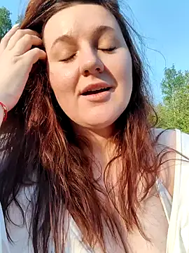 Snapshot of love_me__tonight_ chatting on 05/19/26, 04:57 love me tonight online show from 05/19/26, 04:57