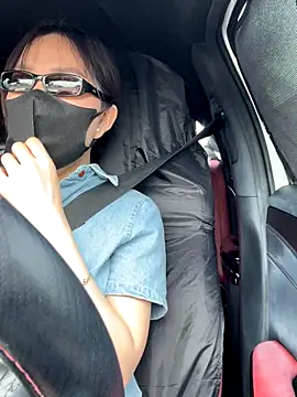 Linh 2004 online show from 09/23/25, 05:32