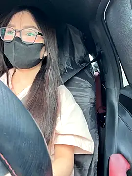 Linh 2004 online show from 09/25/25, 06:06