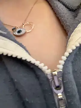 Linh 2004 online show from 03/01/26, 03:47