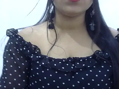 Snapshot of LIYO_ chatting on 03/14/26, 07:14 LIYO online show from 03/14/26, 07:14