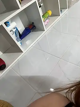 Snapshot of -Linaa- chatting on 09/16/25, 12:22 -Linaa- online show from 09/16/25, 12:22