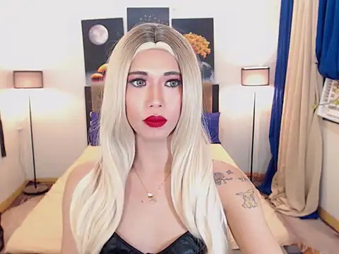 PreciousAmore online show from 10/22/25, 06:40