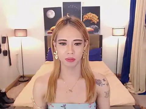 PreciousAmore online show from 11/19/25, 01:22