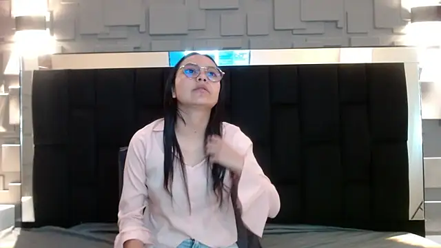 katalina07 1 online show from 10/02/25, 03:52