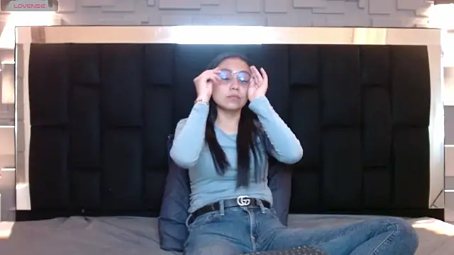 katalina07 1 online show from 10/15/25, 01:44