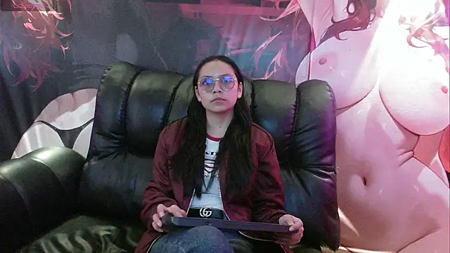 katalina07 1 online show from 10/18/25, 05:03