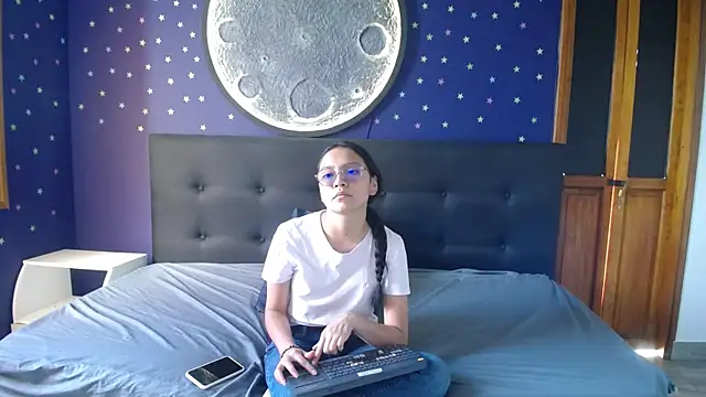 katalina07 1 online show from 11/04/25, 12:59