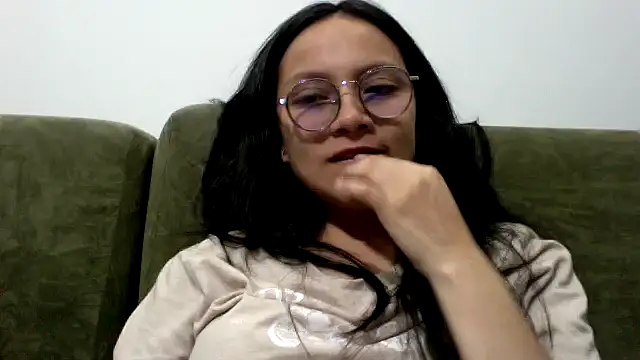 Snapshot of katalina07_1 chatting on 07/08/26, 12:04 katalina07 1 online show from 07/08/26, 12:04