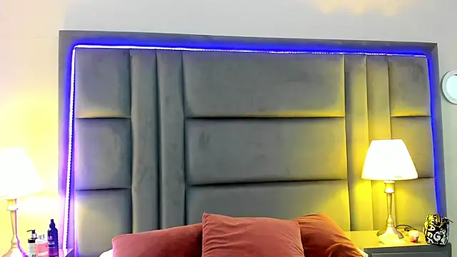 Snapshot of GabyMoreau chatting on 05/03/26, 02:01 GabyMoreau online show from 05/03/26, 02:01