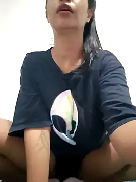 Snapshot of daliataleboficiall chatting on 10/27/25, 07:29 daliataleboficiall online show from 10/27/25, 07:29