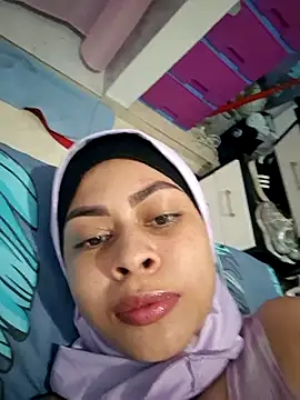 Snapshot of daliataleboficiall chatting on 11/19/25, 06:41 daliataleboficiall online show from 11/19/25, 06:41