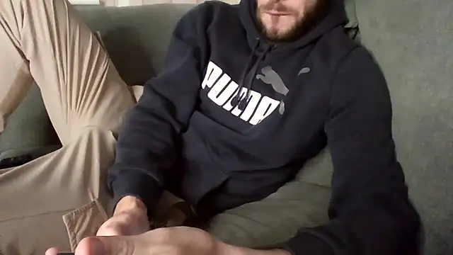 Snapshot of MasterJakeJohns chatting on 11/17/25, 10:48 MasterJakeJohns online show from 11/17/25, 10:48