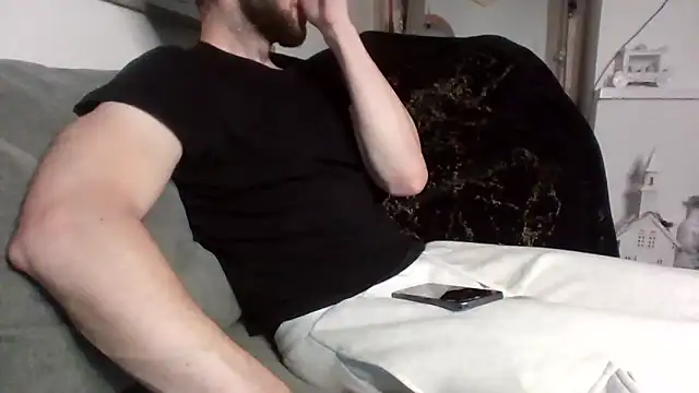 Snapshot of MasterJakeJohns chatting on 11/22/25, 08:35 MasterJakeJohns online show from 11/22/25, 08:35