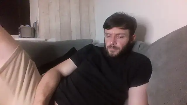 Snapshot of MasterJakeJohns chatting on 04/28/26, 10:37 MasterJakeJohns online show from 04/28/26, 10:37