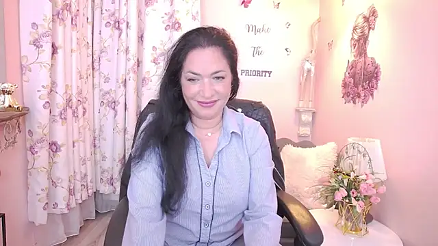 Snapshot of MyLovOne chatting on 04/29/26, 06:39 MyLovOne online show from 04/29/26, 06:39