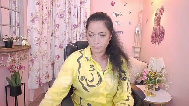 Snapshot of MyLovOne chatting on 08/01/26, 10:58 MyLovOne online show from 08/01/26, 10:58