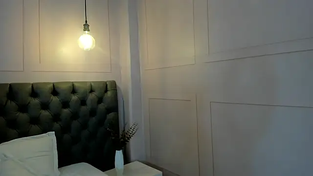 Snapshot of luna_hot_ass chatting on 03/21/26, 10:35 luna hot ass online show from 03/21/26, 10:35